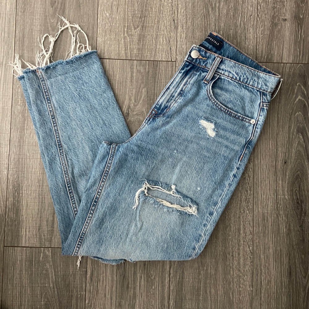 Brand: Aeropostal
Size: 8
Color: Light Blue
slim & Thick Curvy Mom Jean